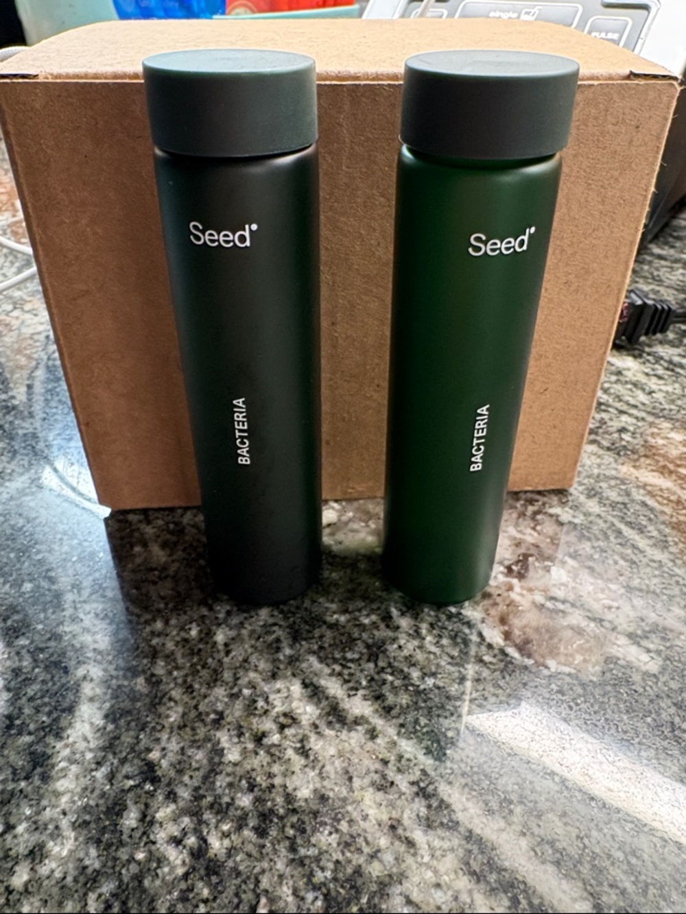 Seed vitamin travel containers (2)